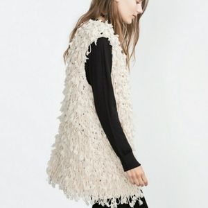 ZARA SHAGGY KNIT VEST.